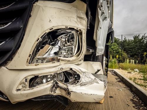 Truck accident involving serious injuries in Florida